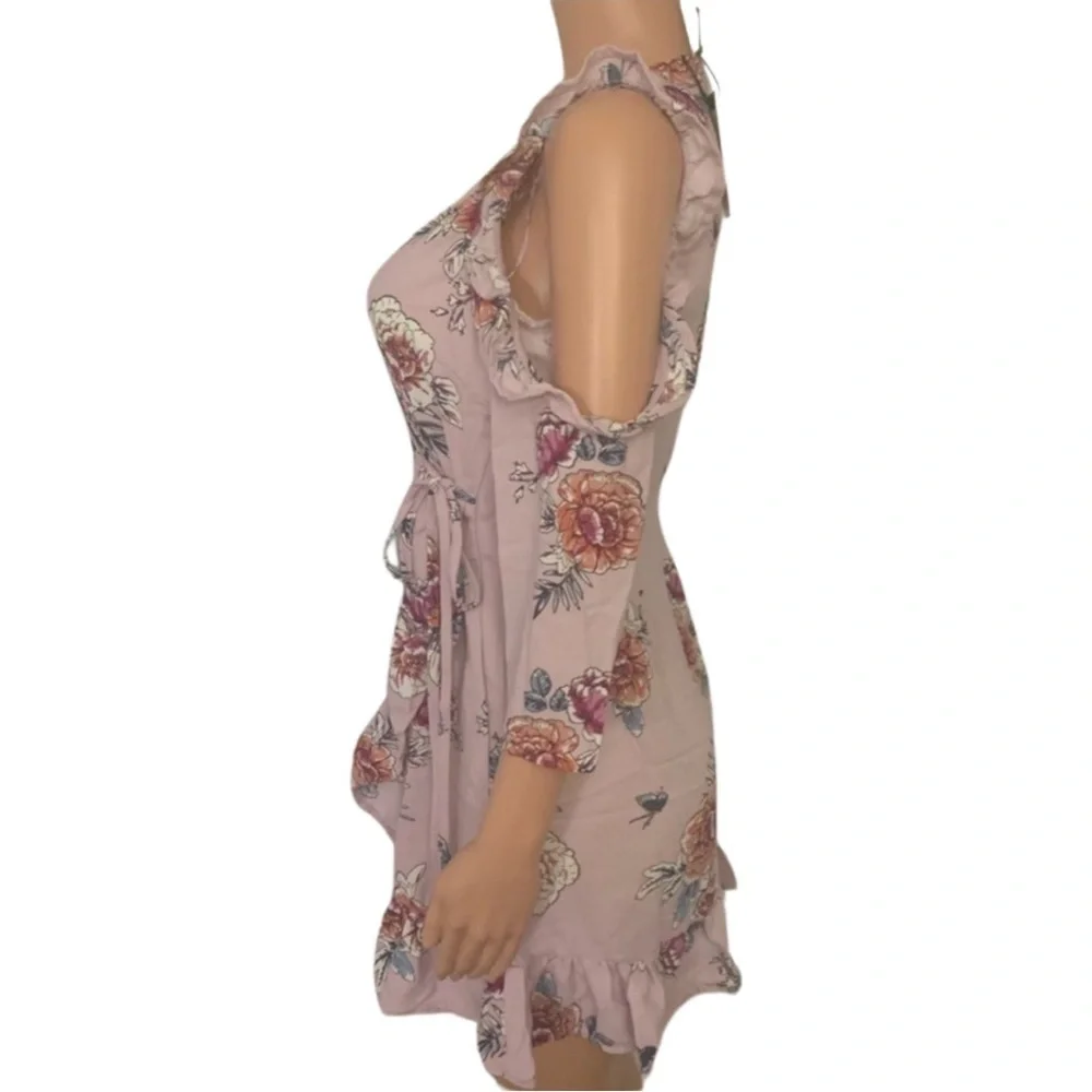 Romeo & Juliet Couture Y2K Coquette Pink Floral Cold Shoulder Wrap Dress